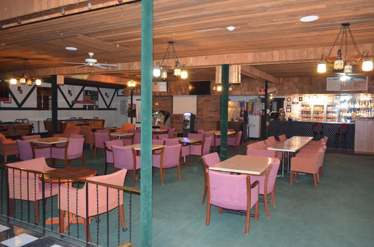Two Hills Inn 외부 사진